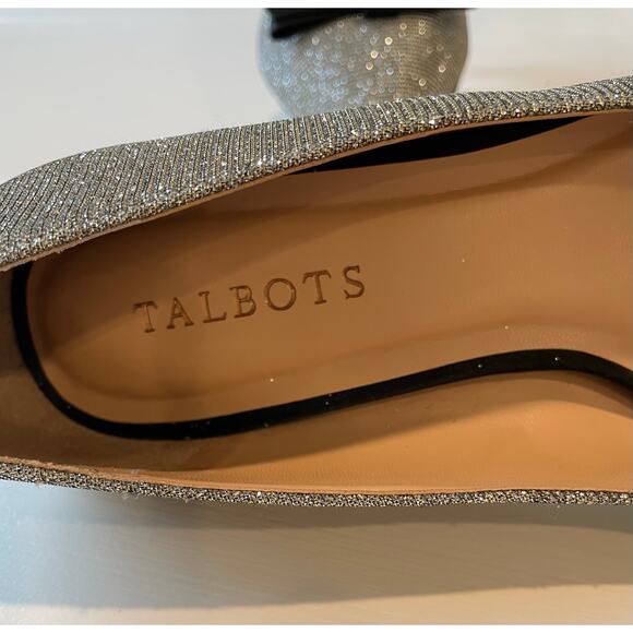 Talbots Erica Bow Detail Kitten Heel Pumps NWOB Metallic Shimmery Sz 8.5 Chic - Picture 13 of 15